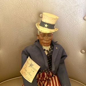 Daddy‘s long leg uncle Sam  1995 his hat is chipped Clothes are dirty and faded